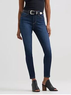 Wrangler Bespoke Skinny Jean “Rae”